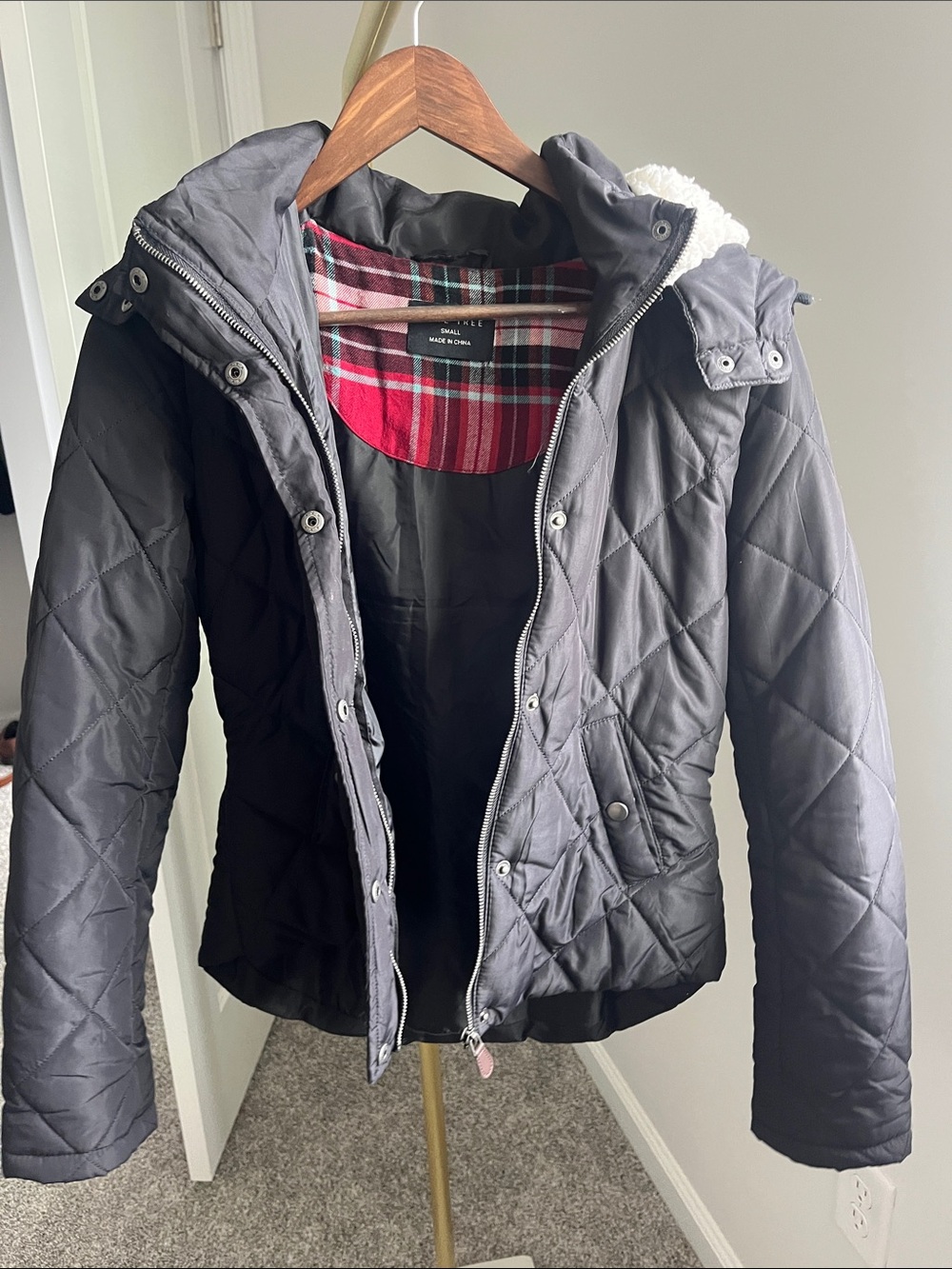 Women’s Black Quilted Jacket with Hood